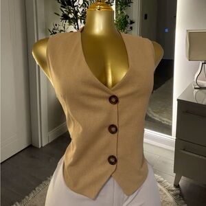 Sleeveless Beige Buttoned Vest